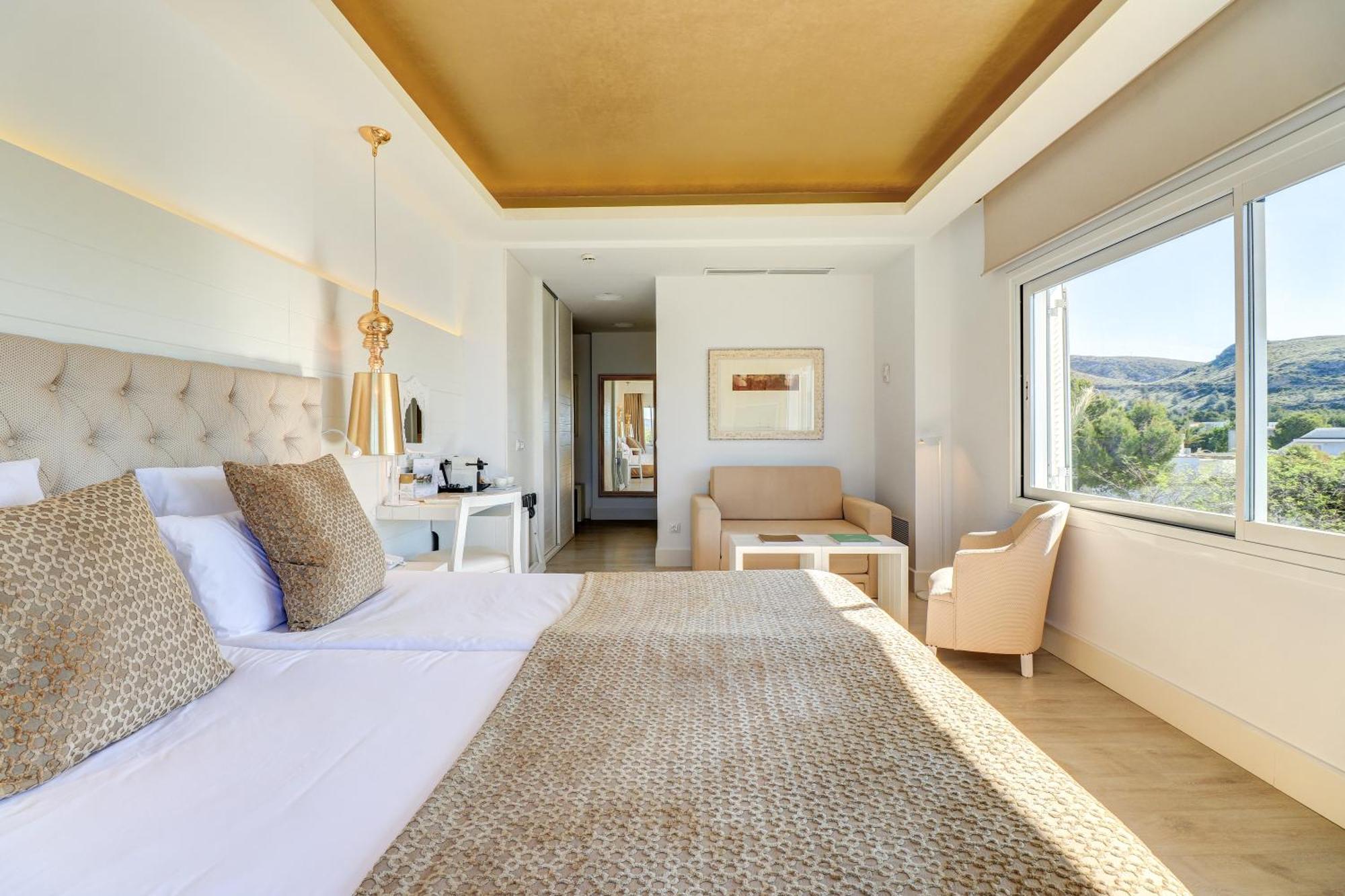 Hotel Illa D'Or & Club Apts 4* Sup Port de Pollença Zewnętrze zdjęcie