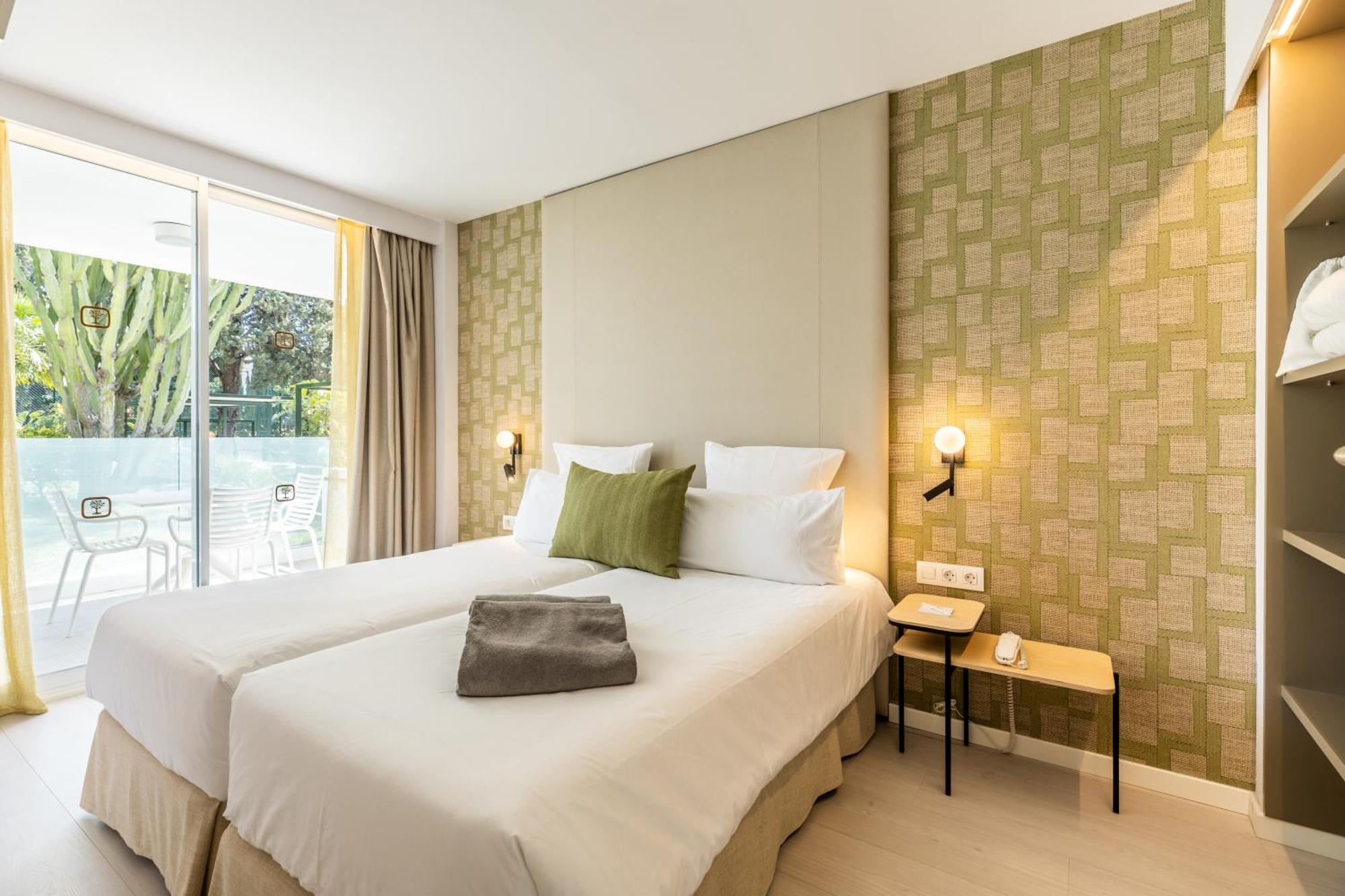 Hotel Illa D'Or & Club Apts 4* Sup Port de Pollença Zewnętrze zdjęcie